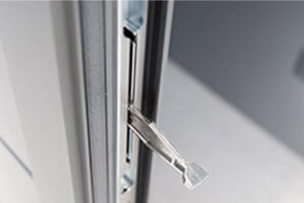 Nebentür (W) DoorPro | THERM | DOUBLE Zentralriegel